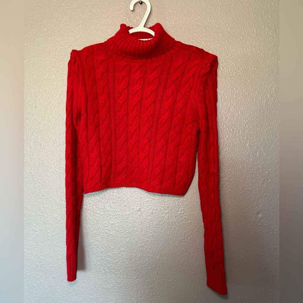 Pretty little thing cropped knitted sweater